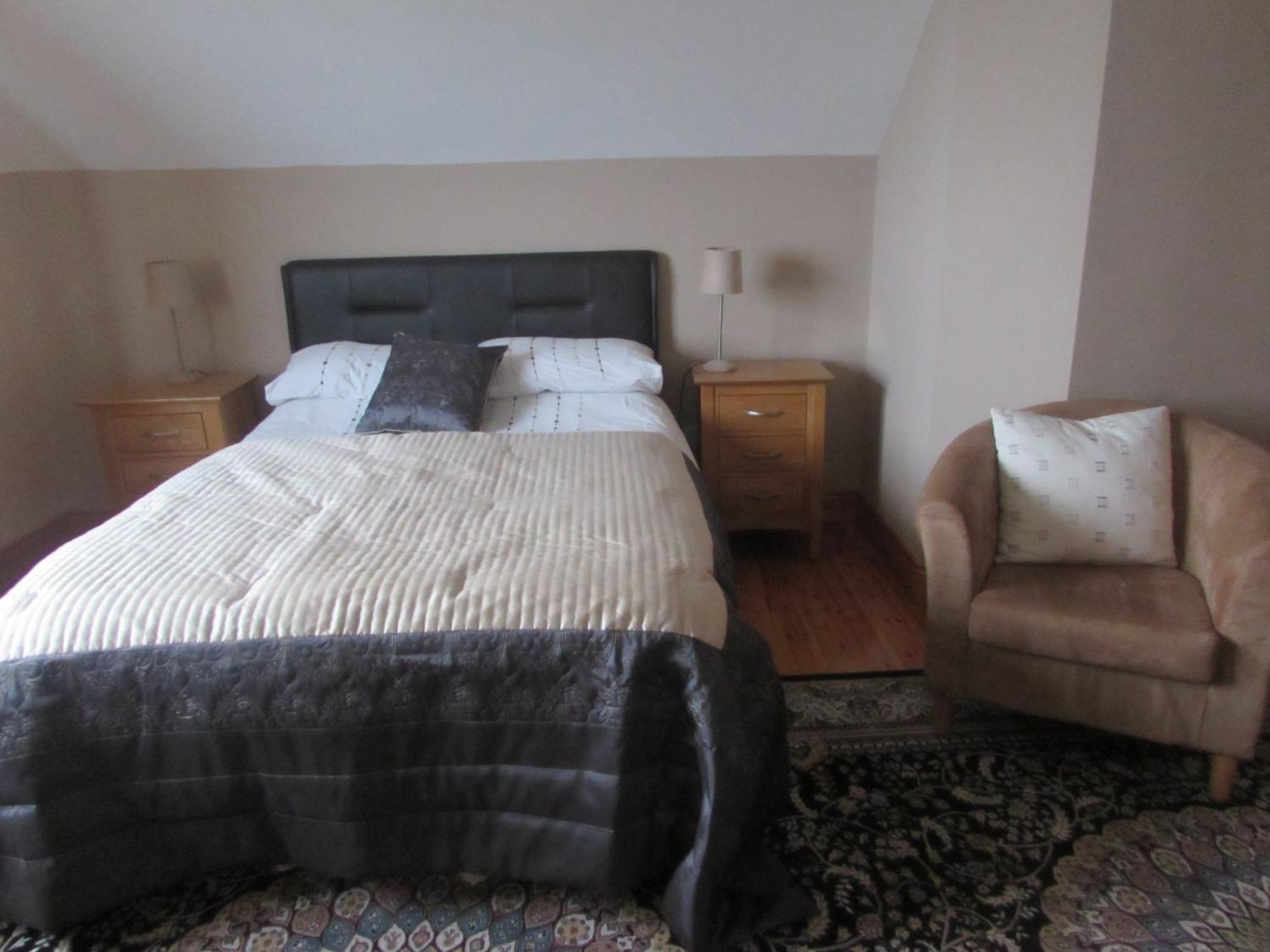 Inishowen Lodge B&B モビル 部屋 写真