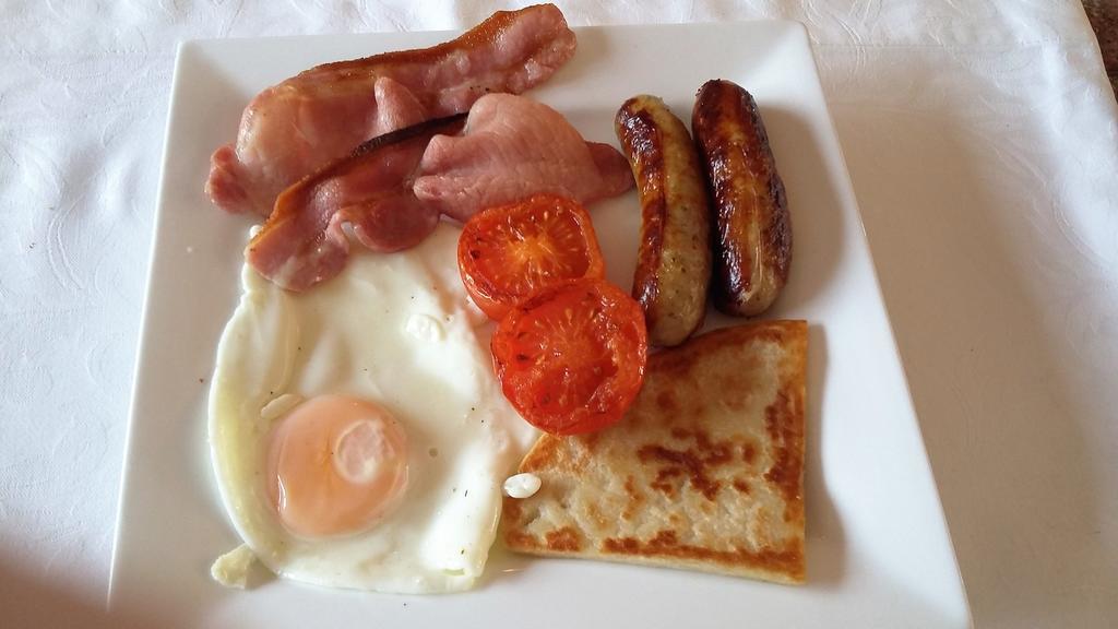 Inishowen Lodge B&B モビル エクステリア 写真